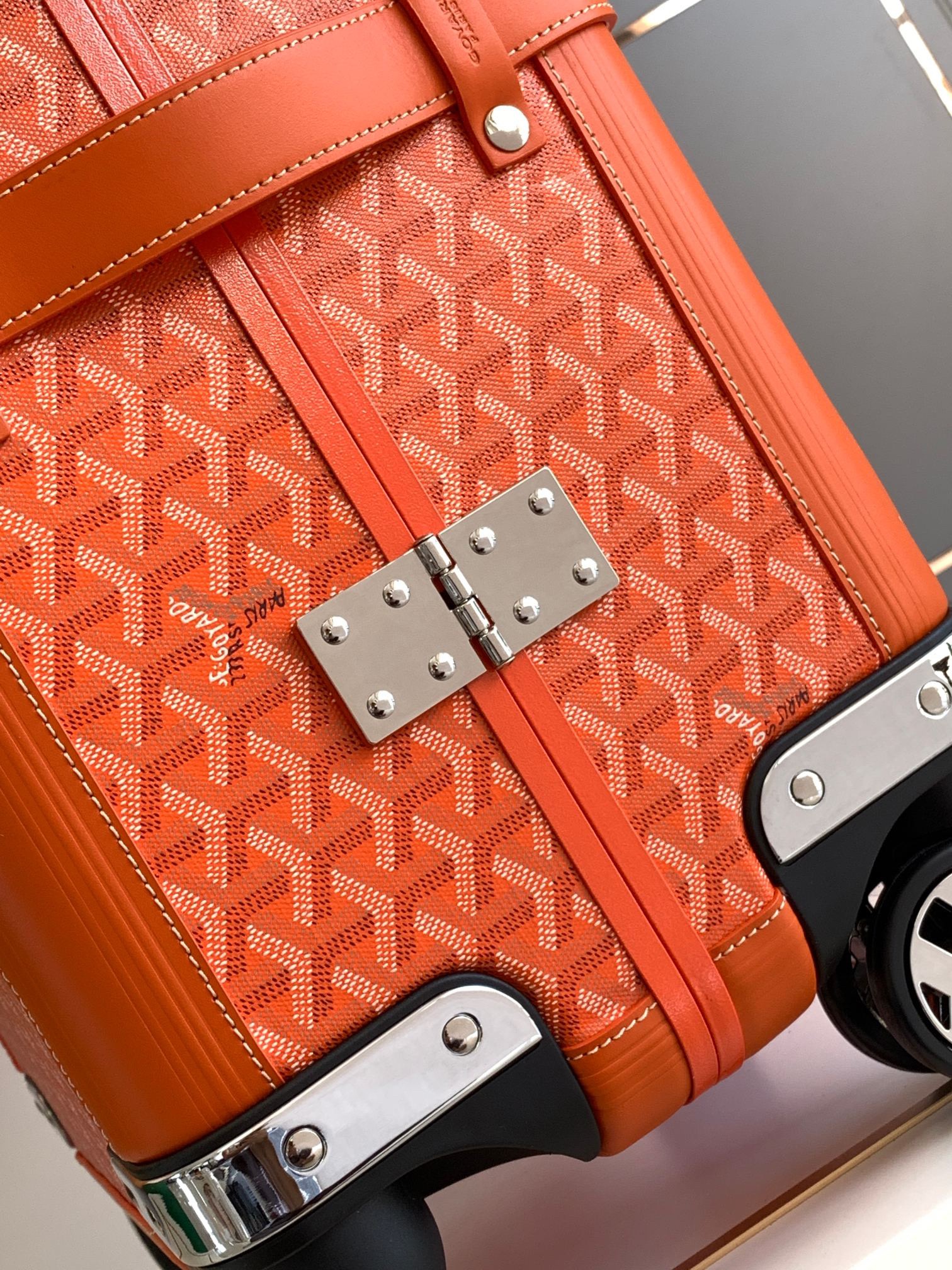 goyard luggage