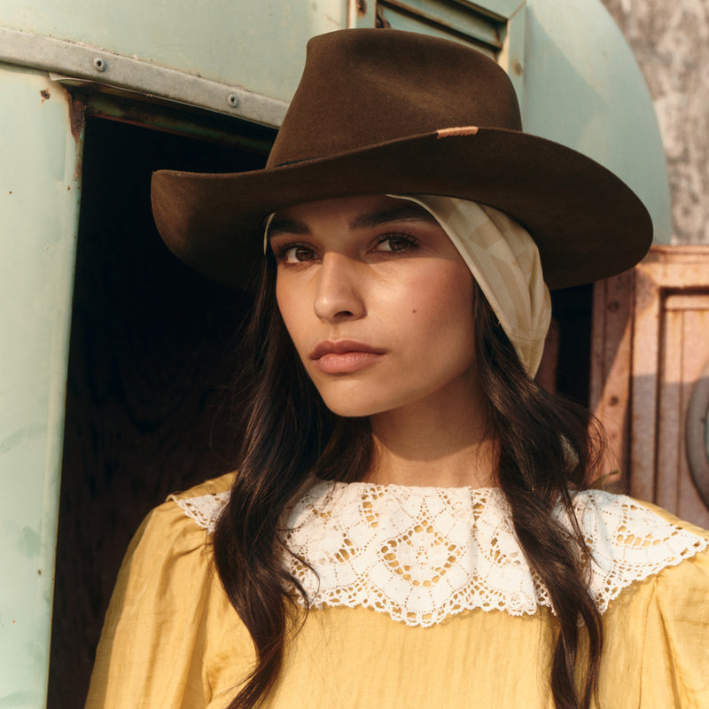 Coyote Cheveron Wild Rag 36