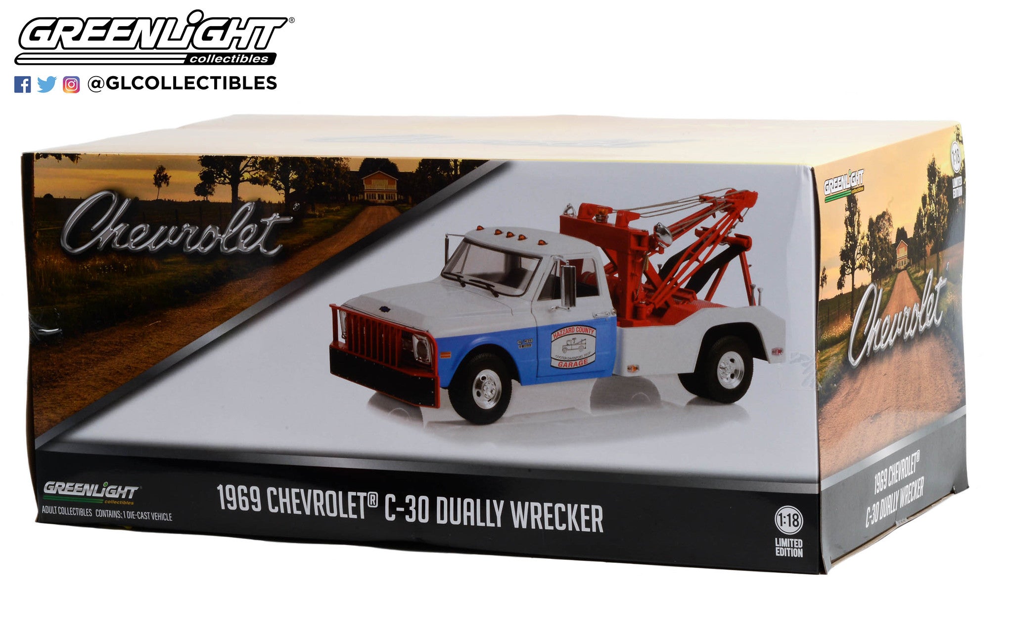 GreenLight 1:18 1969 Chevrolet C-30 Dually Wrecker - Hazzard County Garage 13622