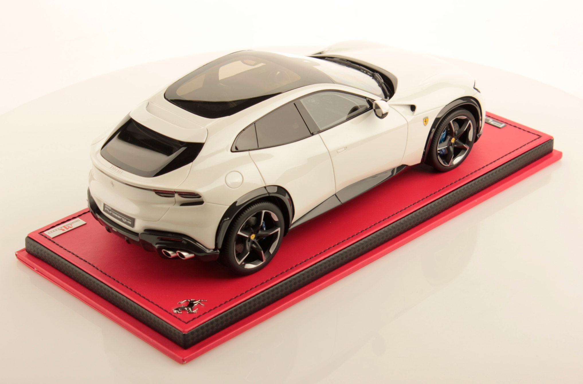 Ferrari Purosangue - Bianco Italia - 1:18