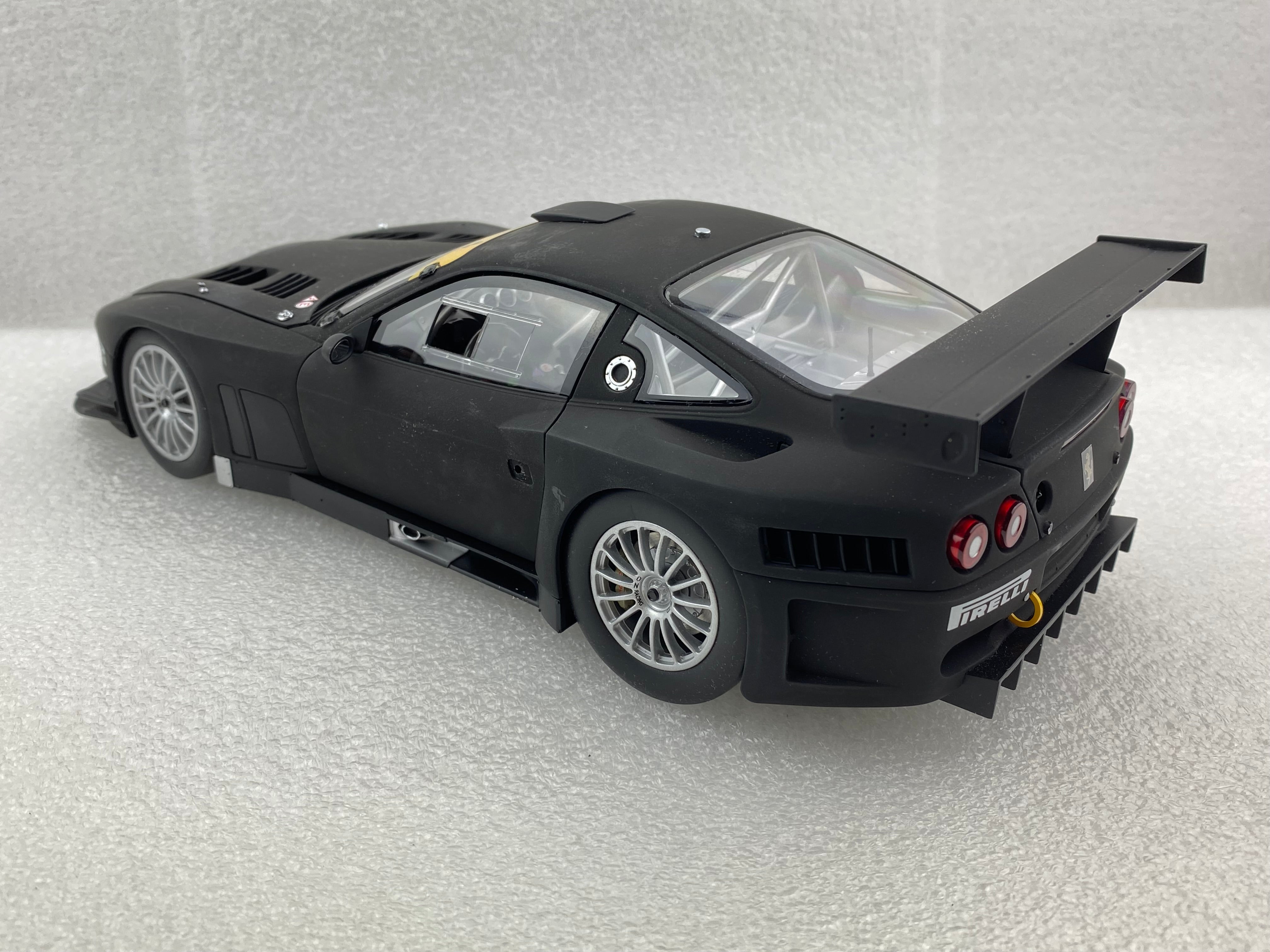 Kyosho 1:18 Ferrari 575 GTC Evoluzione 2005 Matt Black 08392A (Clearance Final Sale)