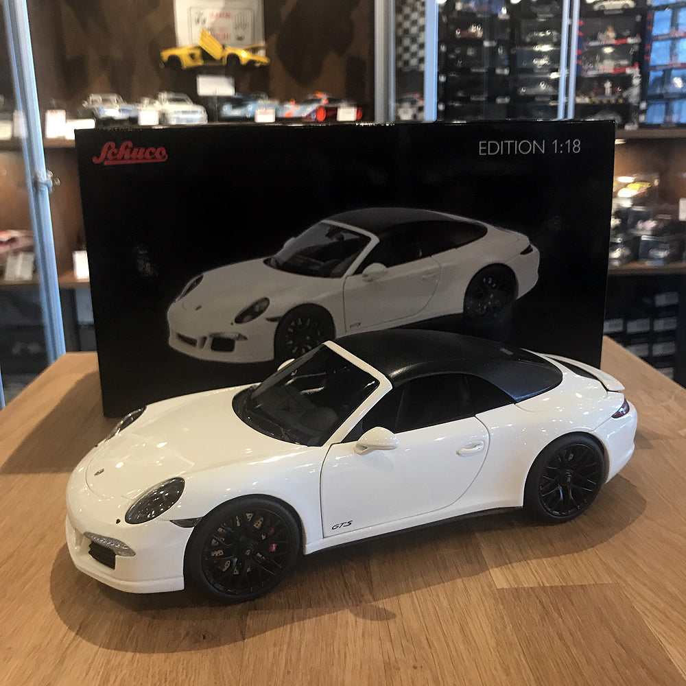 Schuco 1:18 Porsche 911 Carrera GTS Cabriolet White 450039500