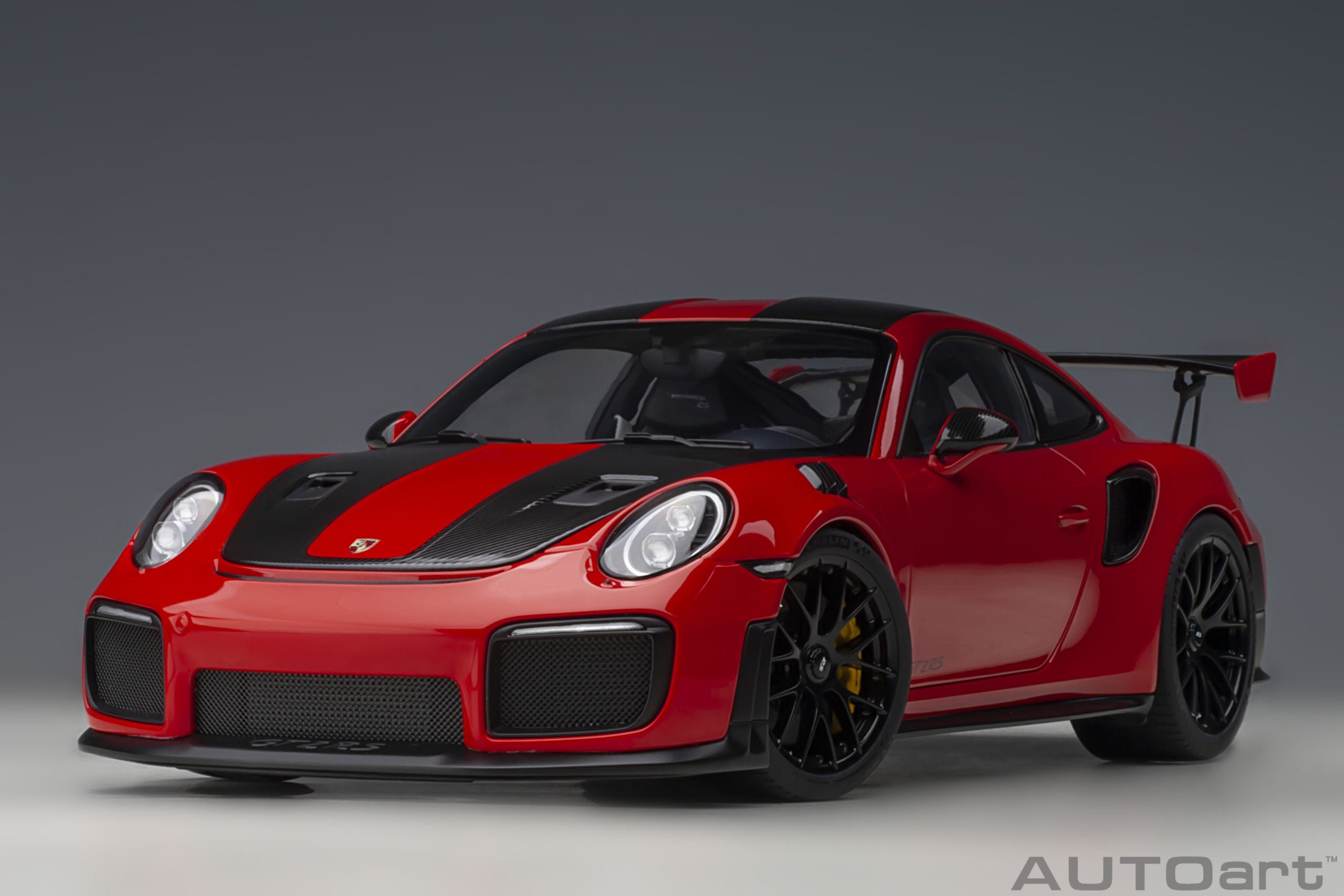 AUTOart 1:18 Porsche 911 (991.2) GT2 RS Weissach Package (Guards Red) 78173
