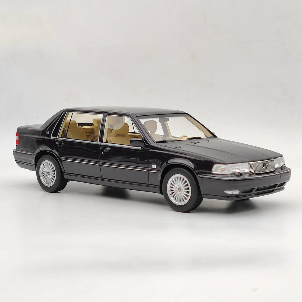 DNA 1/18 Volvo S90 Royal Level 3 1998 Blackberry DNA000089 Resin Model Purple Toy Car Gift