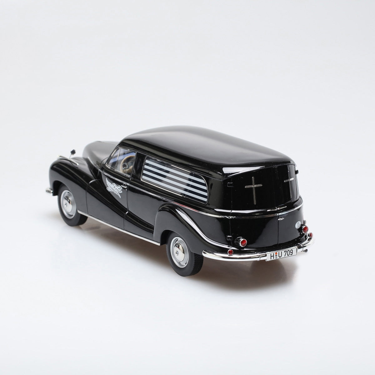 Schuco 1:18 BMW 502 Baroque Angel Hearse 450010800