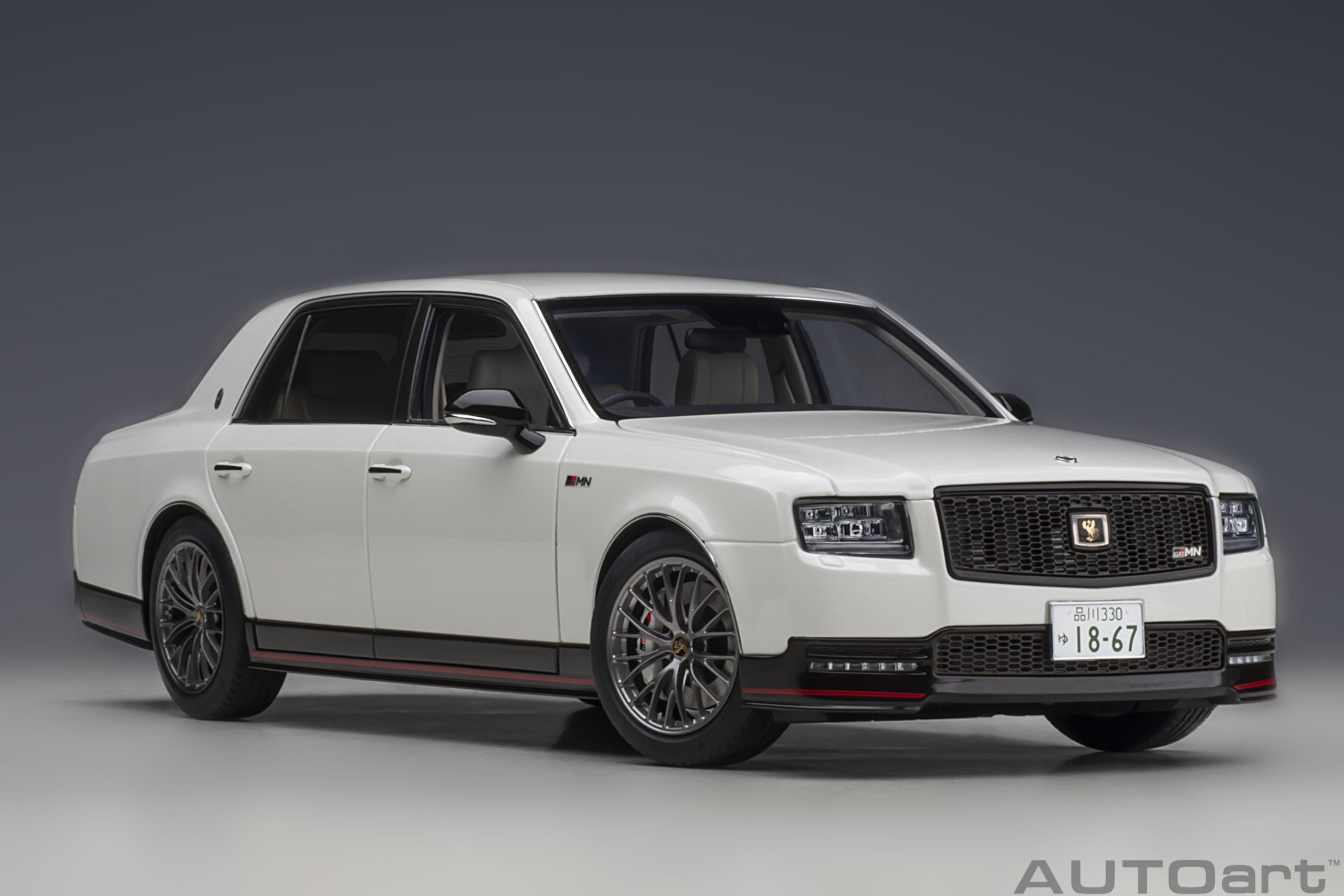 AUTOart 1:18 Toyota Century GRMN (Pearl White) 78764