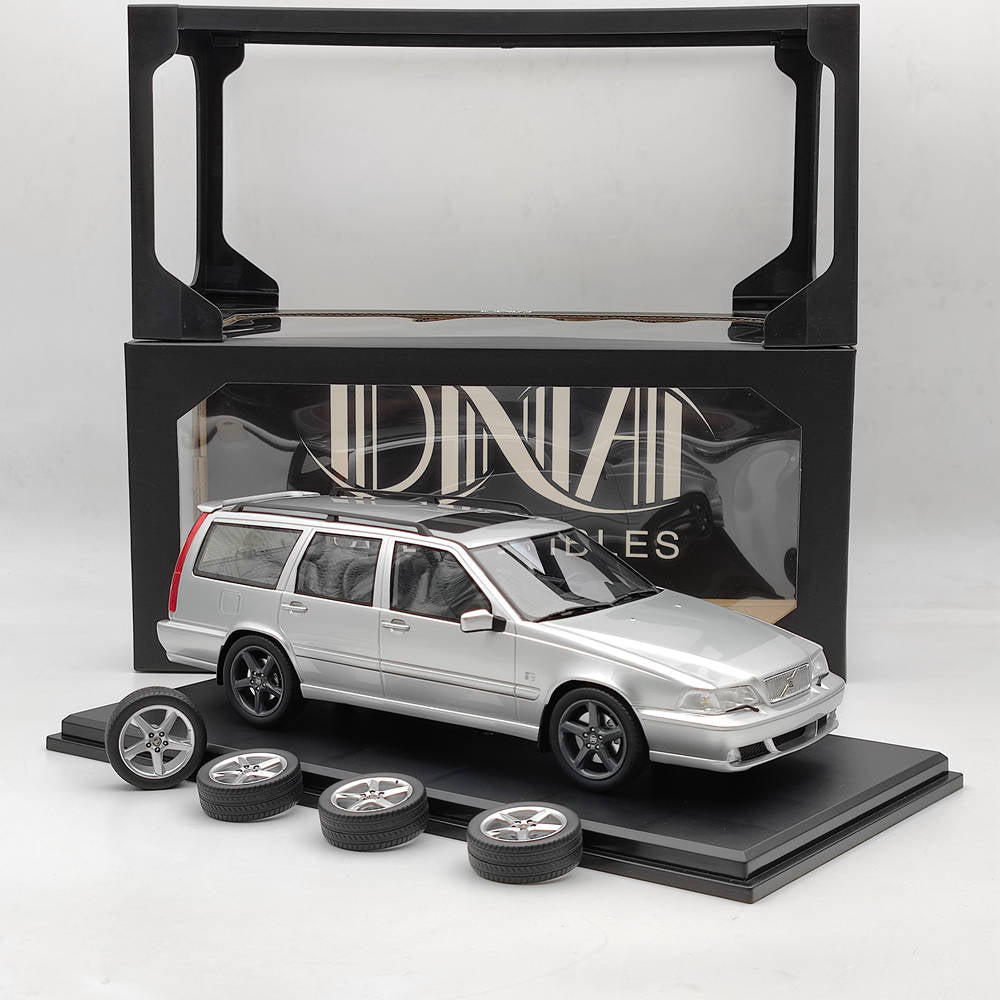 DNA Collectibles 1/18 VOLVO V70 R P80 1998 DNA000155 Model Car Limited Silver Resin Toys Gift