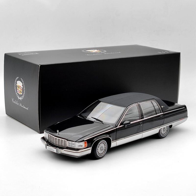 1:18 GM Cadillac Fleetwood Sedan 1993 Black Diecast Miniature Model Car Edition Collection Auto Gift