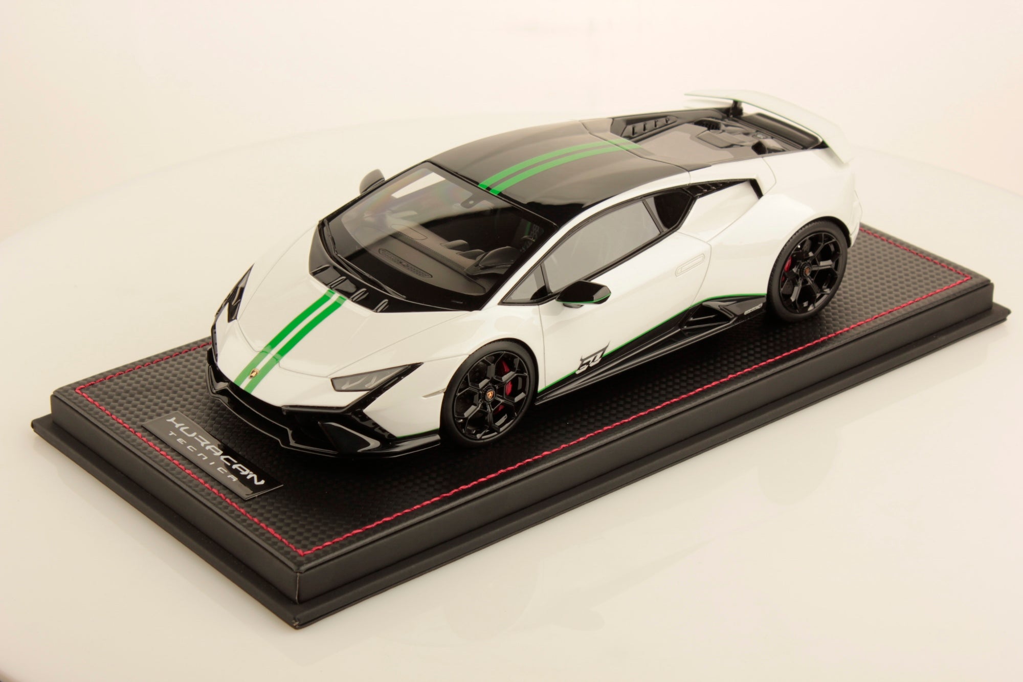 Lamborghini Huracan Tecnica - Bianco Asopo 60th Anniversary - 1:18