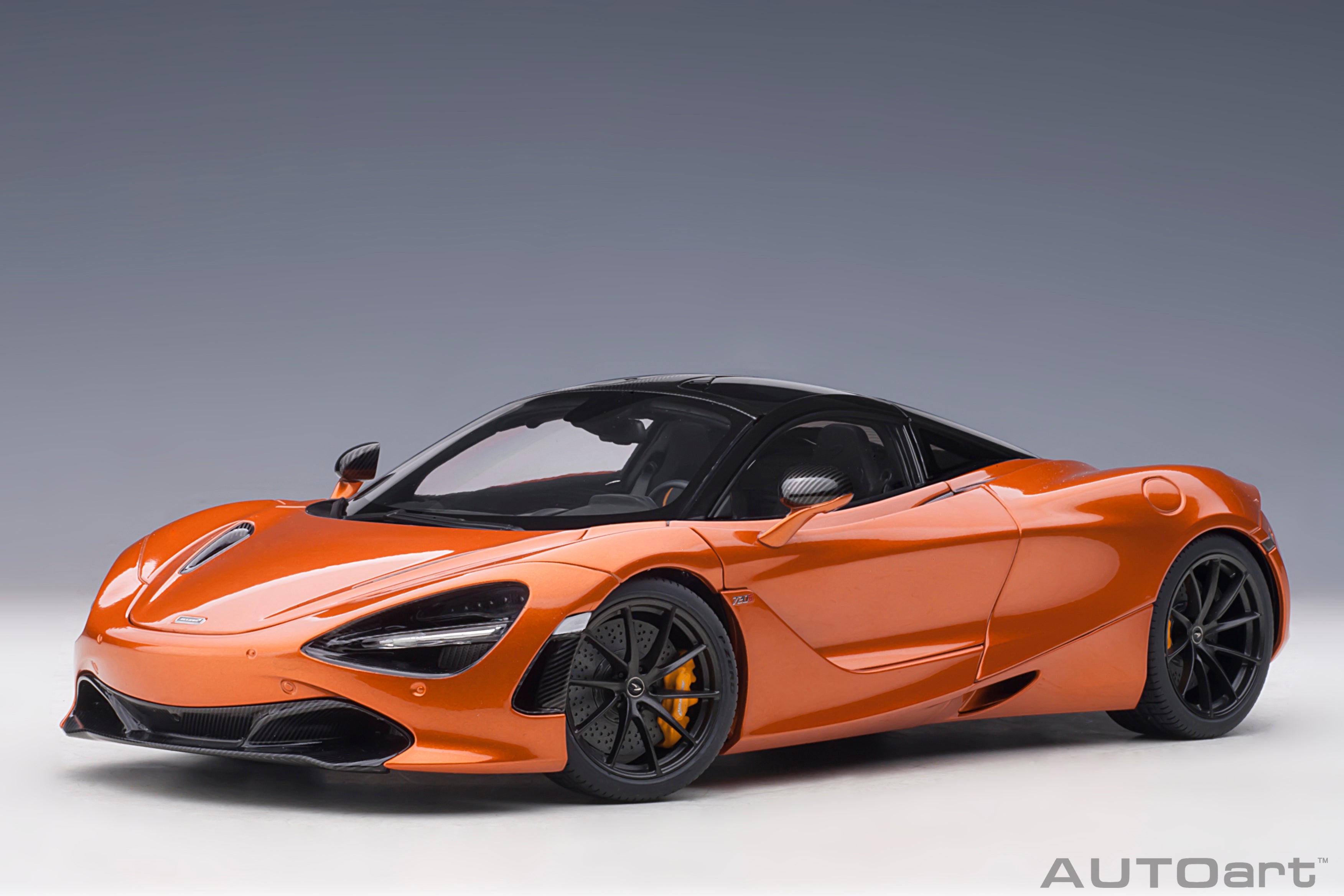 McLAREN 720S (AZORES/METALLIC ORANGE)