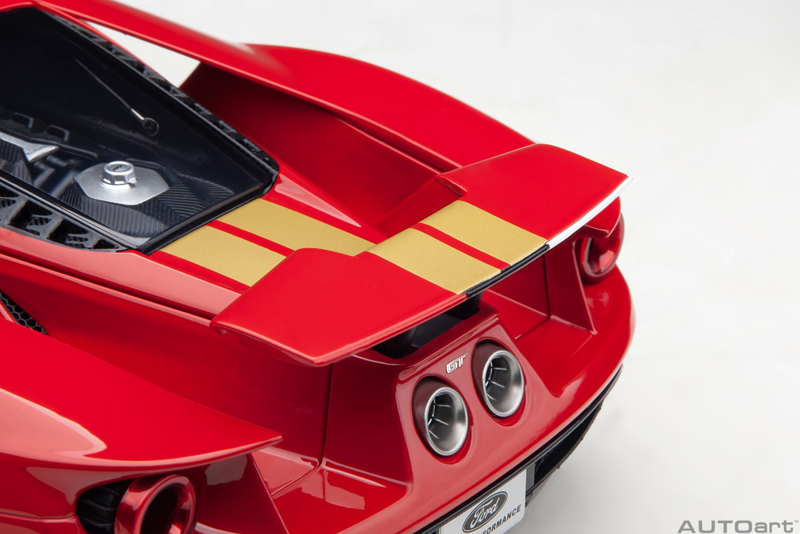 AUTOart 1:18 Ford GT #16 2022 Alan Mann Heritage Edition (Alan Mann Red) 72927