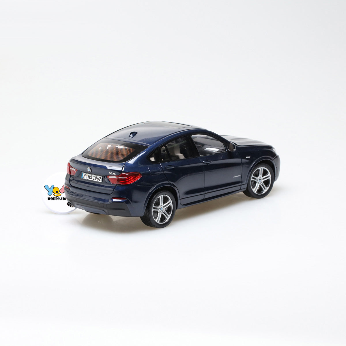 Paragon 1:18 BMW X4 Imperial blue PA-97092