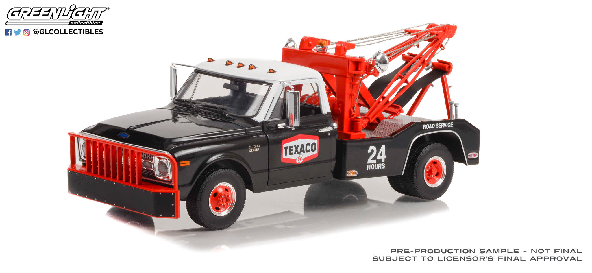 GreenLight 1:18 1970 Chevrolet C-30 Dually Wrecker - Texaco 24 Hour Road Service 13625