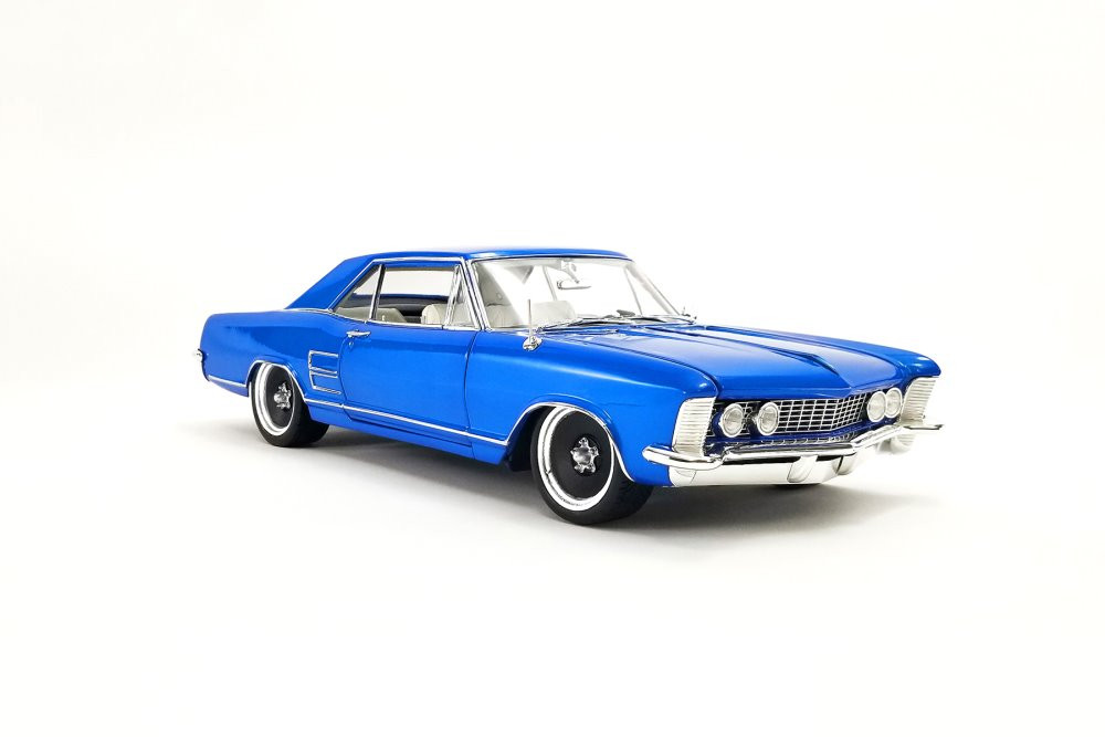 1964 Buick Riviera Cruiser Southern Kings Customs1/18 scale Diecast Model
