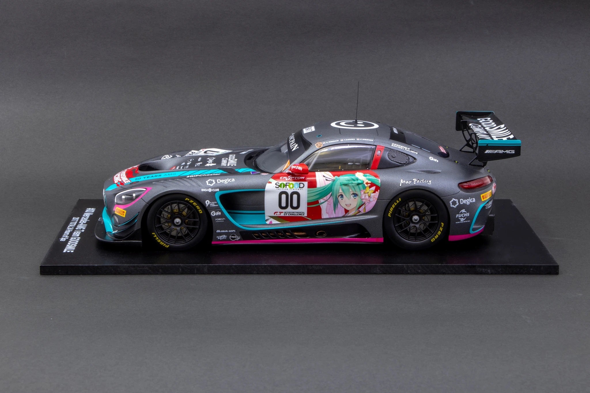 Good Smile Racing 1:18 Hatsune Miku AMG 2017 SPA24H Final Version