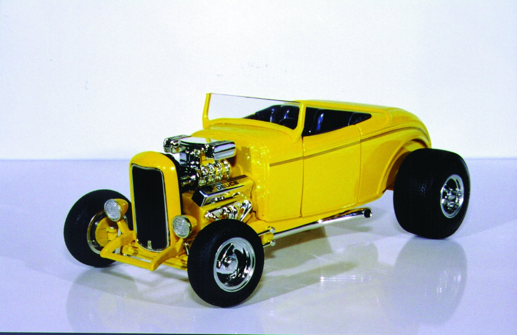 1:18 Ertl Ford Street Rod '32 High Tech