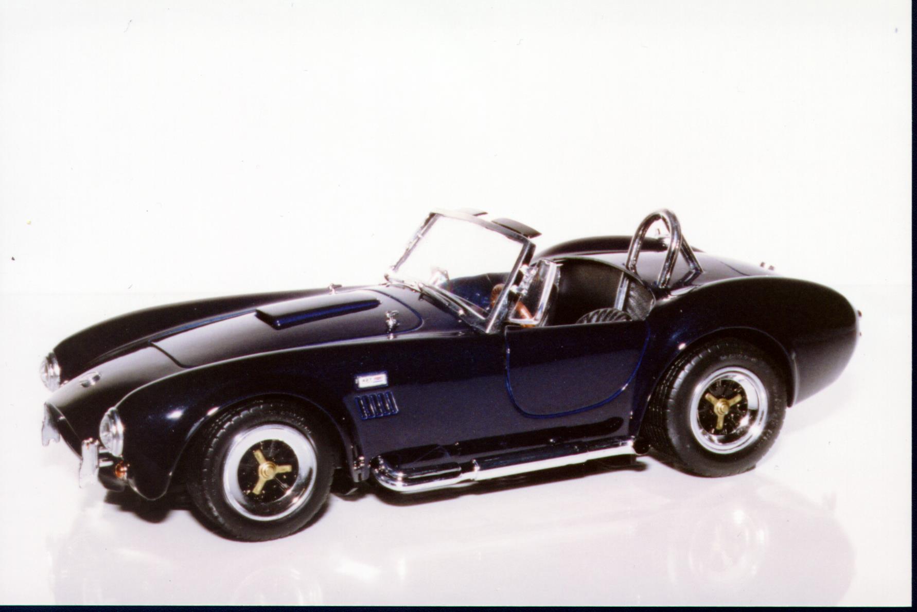 1:18 Yatming Shelby AC Cobra '64 427 SC