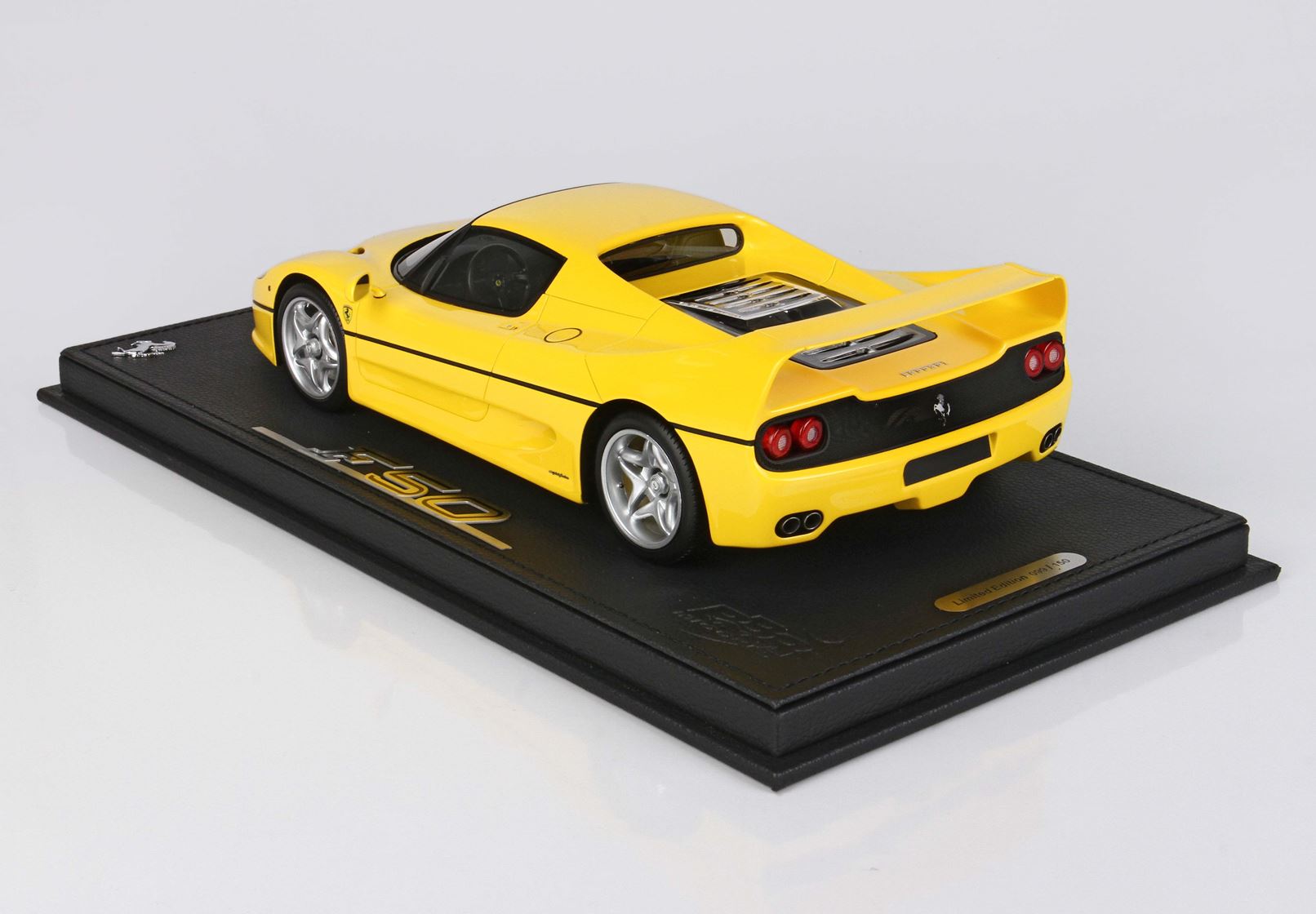 Ferrari F50 - yellow - 1:18