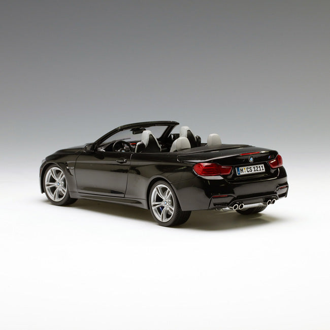 Paragon 1:18 BMW M4 Cabrio Black PA-97112