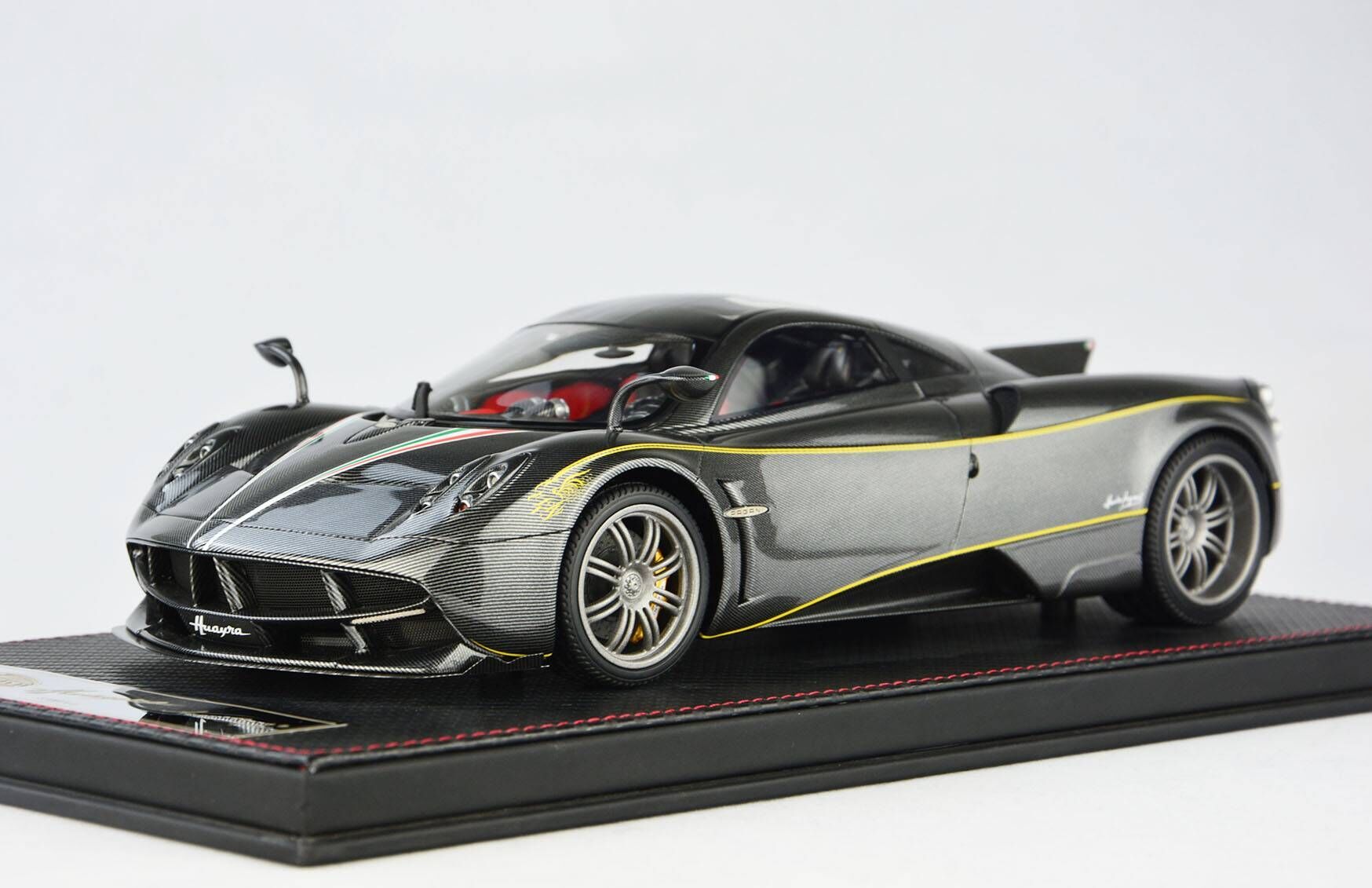 Frontiart AvanStyle 1:18 Pagani Huayra Carbon fiber Gray AS016-13