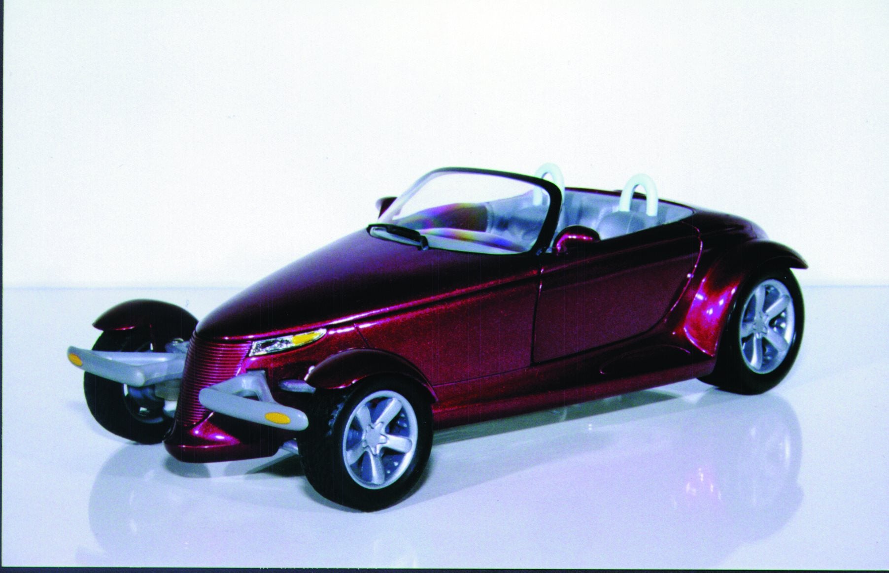 1:18 Ertl Plymouth Prowler Concept Car
