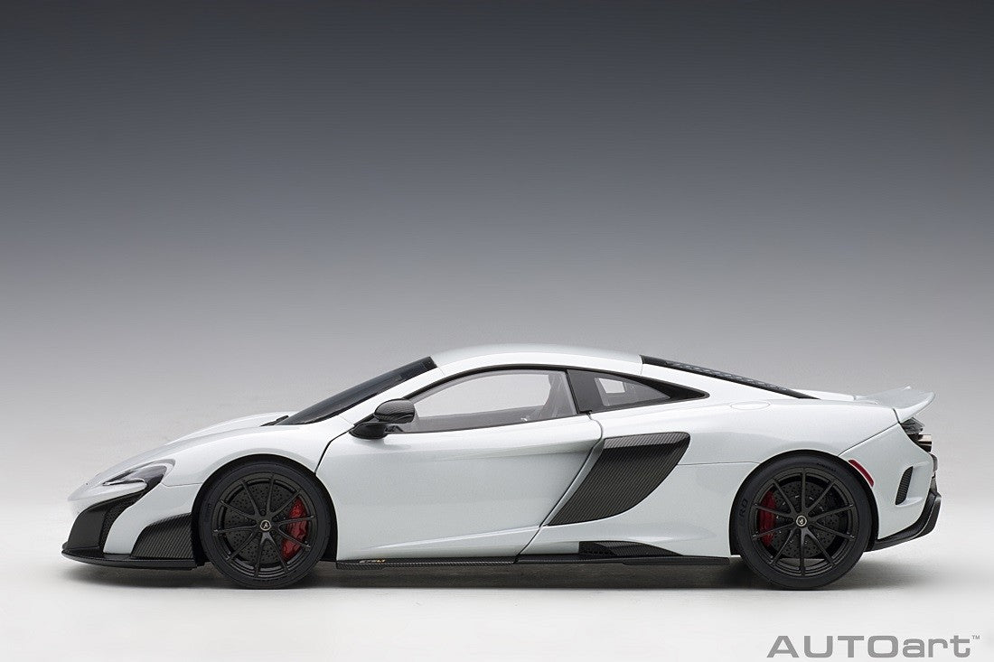 AUTOART 1/18 McLAREN 675LT (SILICA WHITE) 76046