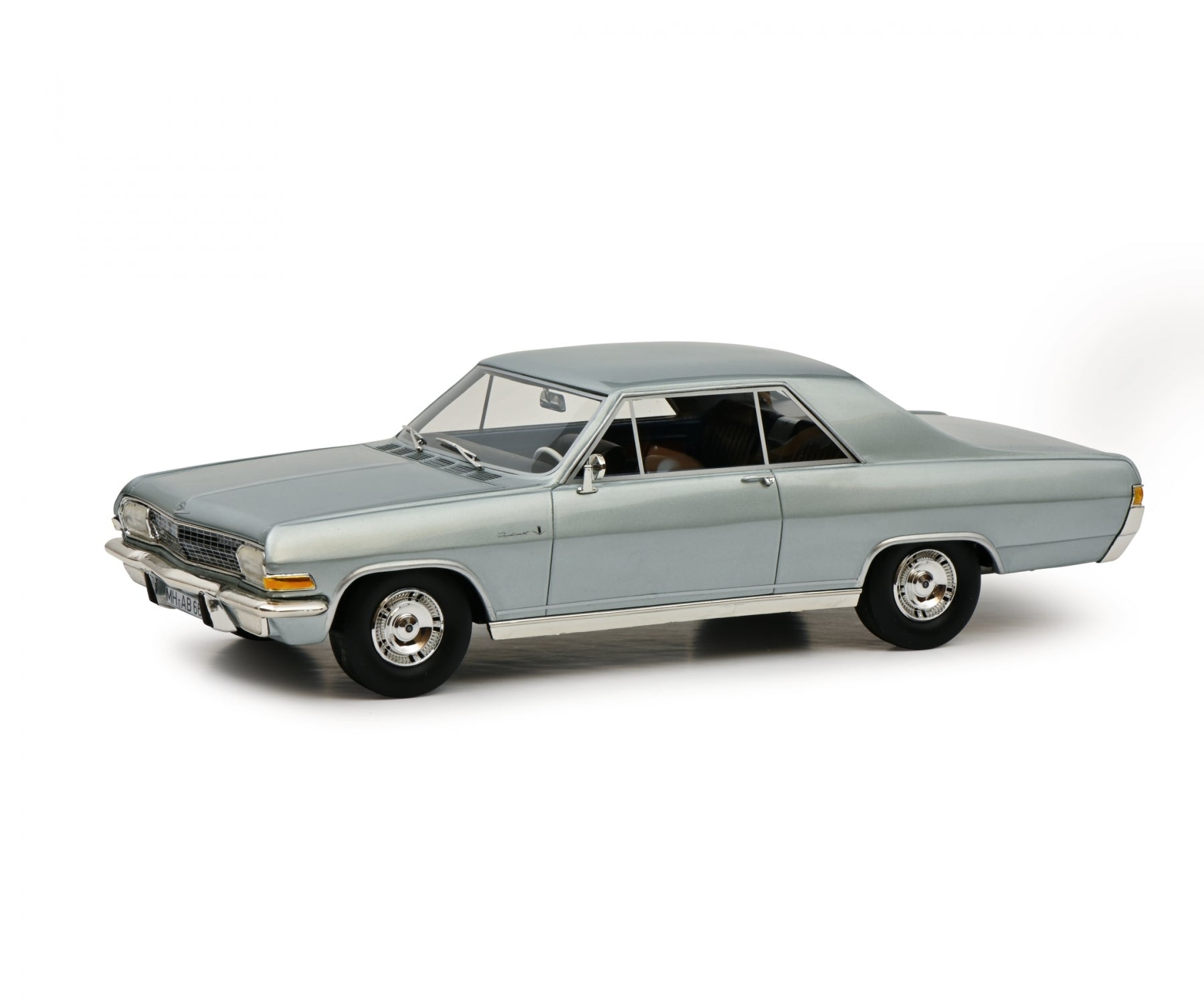 Schuco 1:18 Opel Diplomat A Silver 450021900