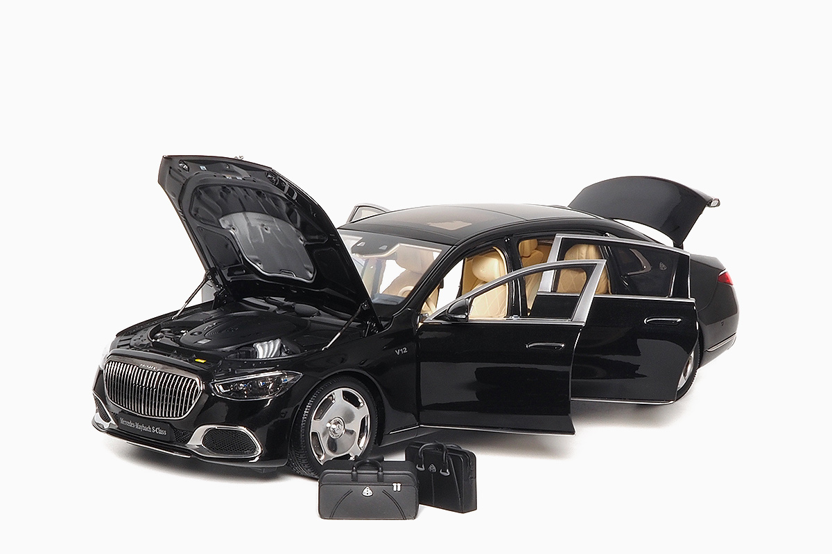 Mercedes – Maybach S-Class 2021 Obsidian Black 1:18 by Almost Real