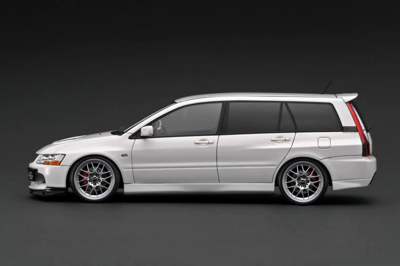 *PREORDER* Ignition Model 1:18 Mitsubishi Lancer Evolution Wagon (CT9W) in White