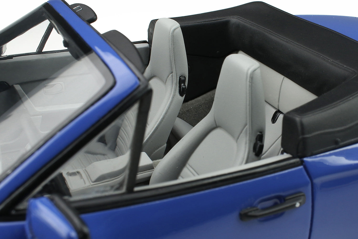 GT Spirit 1:18 1989 Porsche 944 Turbo S2 Maritime blue GT804