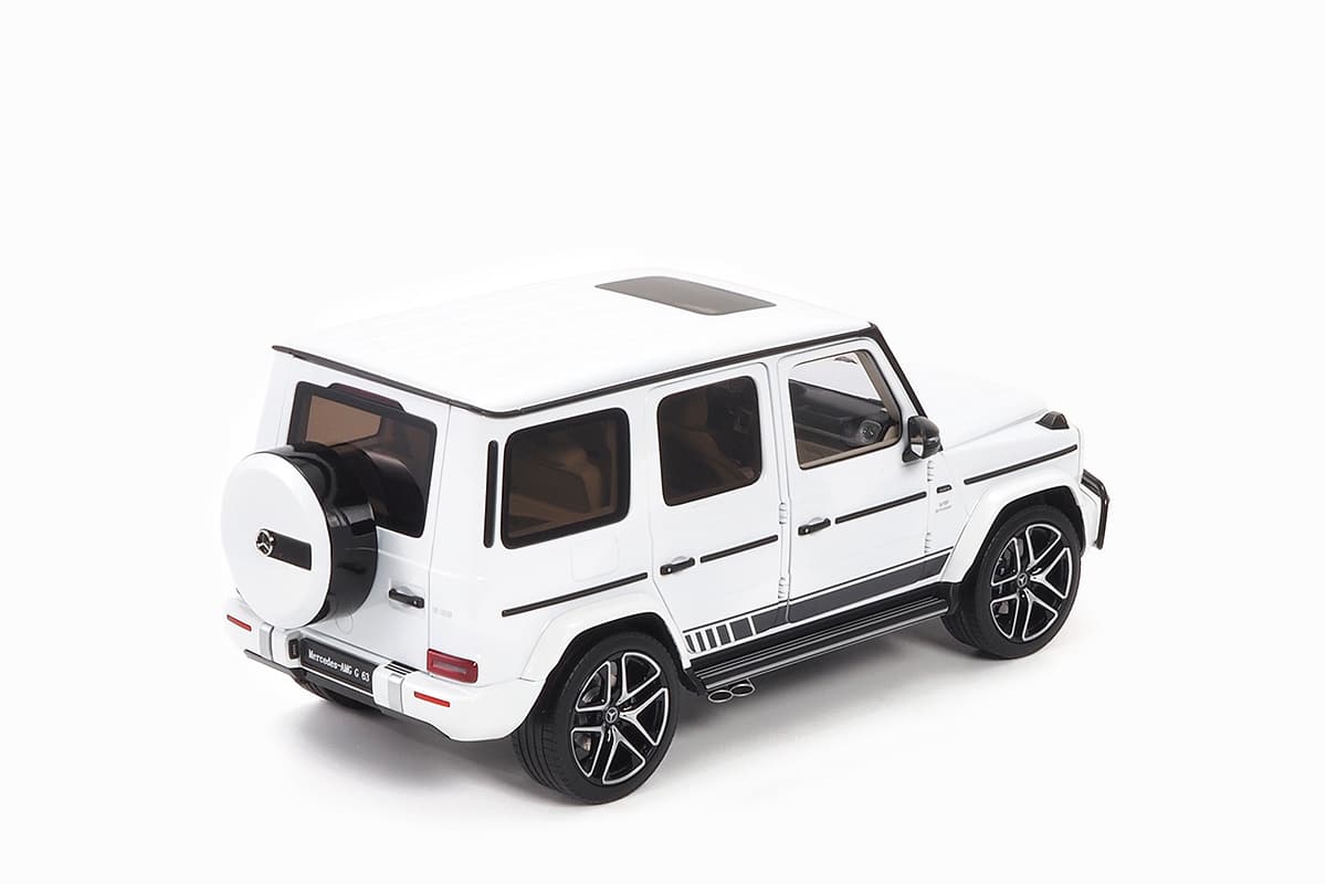 Mercedes-AMG G 63 2019 White 1:18 by Almost Real