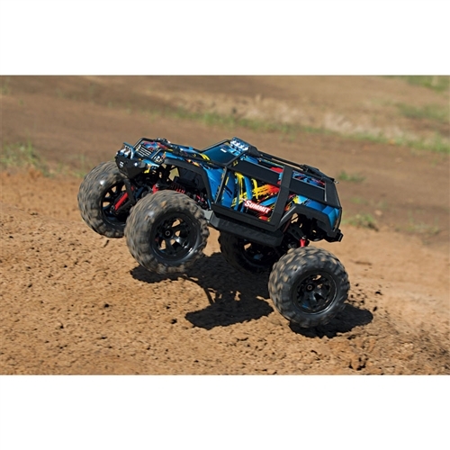 Traxxas 1/16 Summit 4WD Brushed RTR Monster Truck