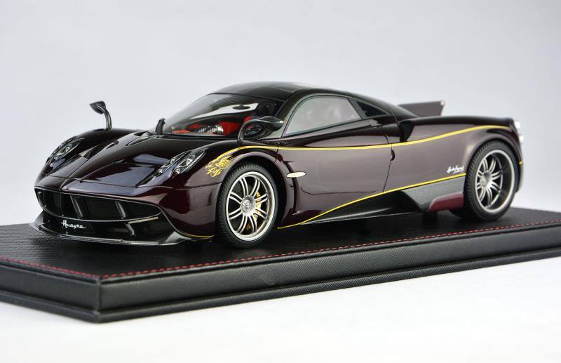 Frontiart AvanStyle 1:18 Pagani Huayra Purple red AS016-116