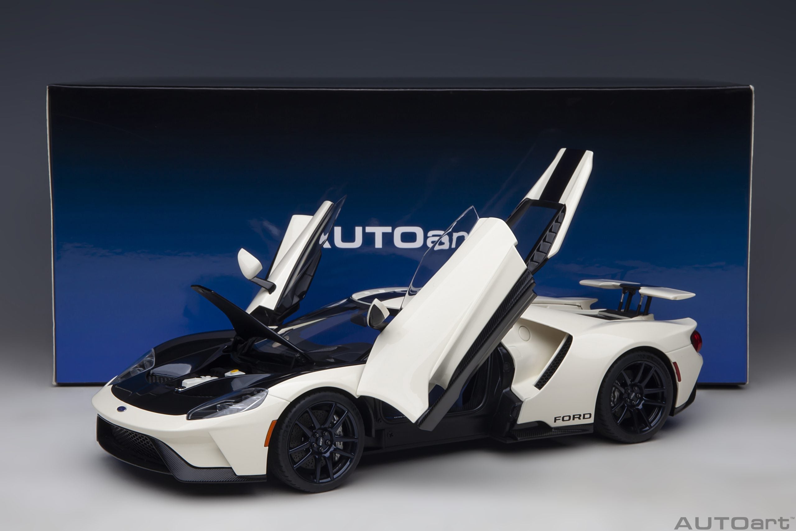 AUTOart 1:18 Ford GT 2022 ’64 Prototype Heritage Edition (Wimbledon White) 72926
