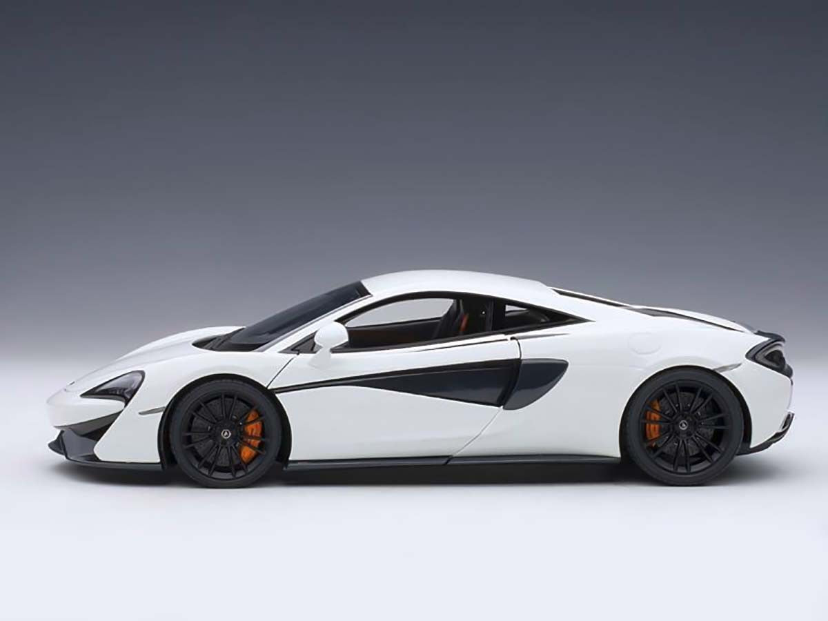 AUTOART 1/18 McLAREN 570S (WHITE/BLACK WHEELS) 76041