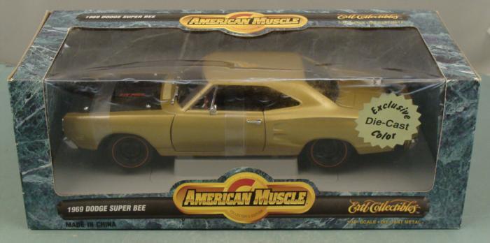 1:18 Ertl Dodge Charger '69 Super Bee 440 Six-Pack