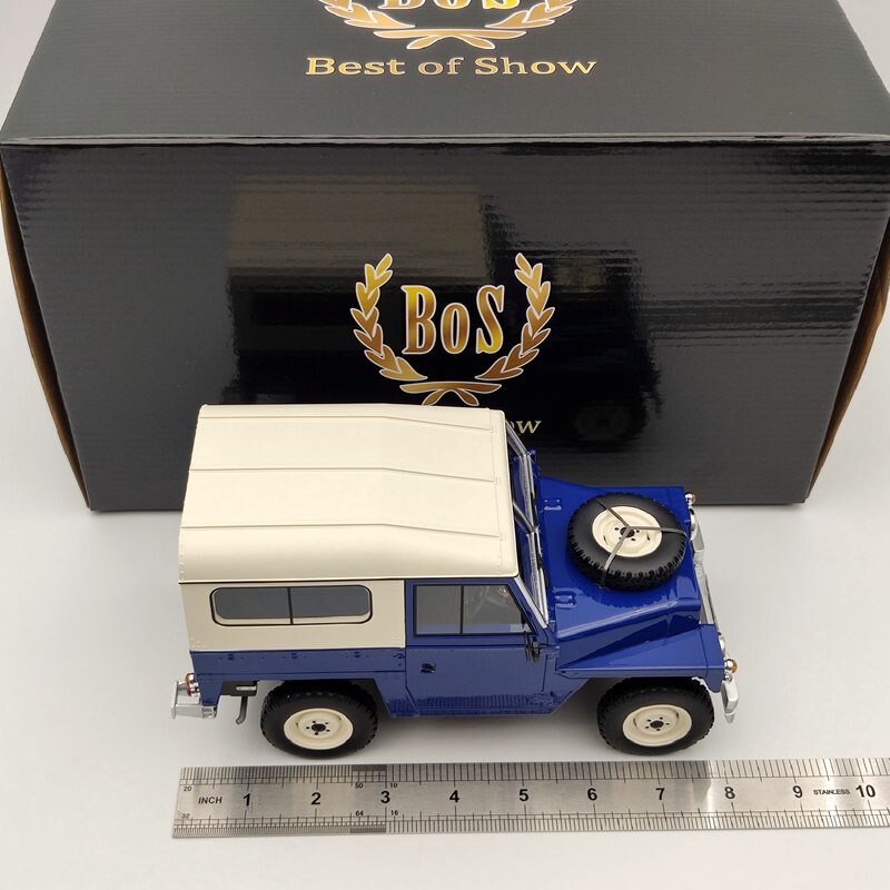 BOS 1/18 Land Rover Light weight Series III 1973 blue & white BOS382 Resin Model Auto Car Gift Collection Toys