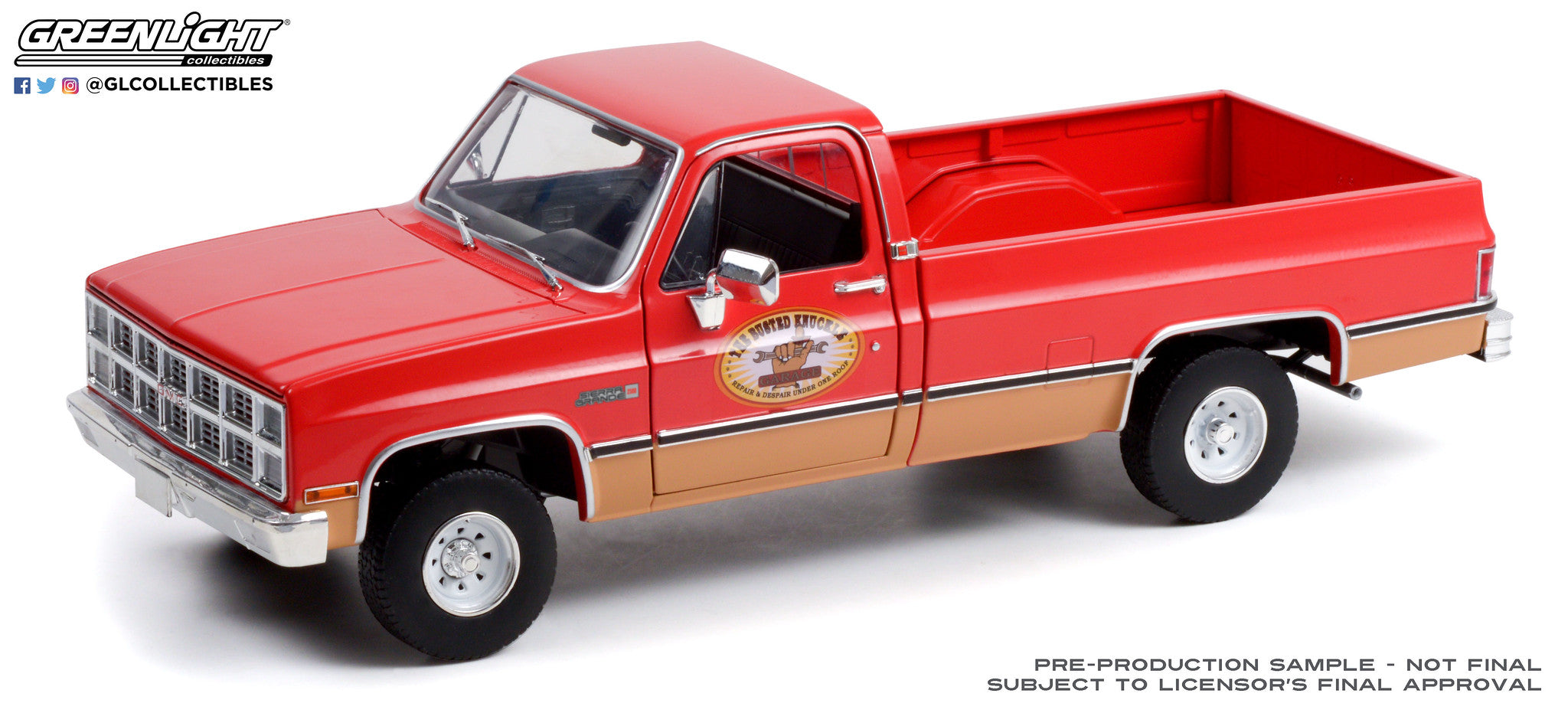 GreenLight 1:18 1982 GMC K-2500 Sierra Grande Wideside with Trailer Hitch - Busted Knuckle Garage 13612