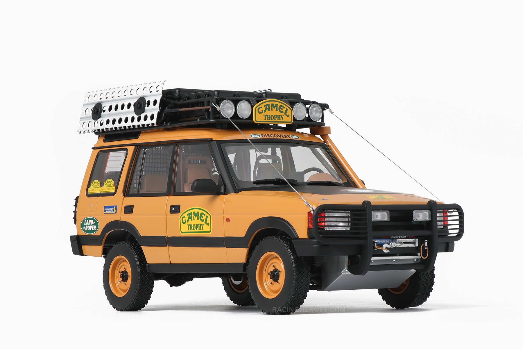 Land Rover Discovery Series I “Camel Trophy” Kalimantan 1996 1:18 by Almost Real