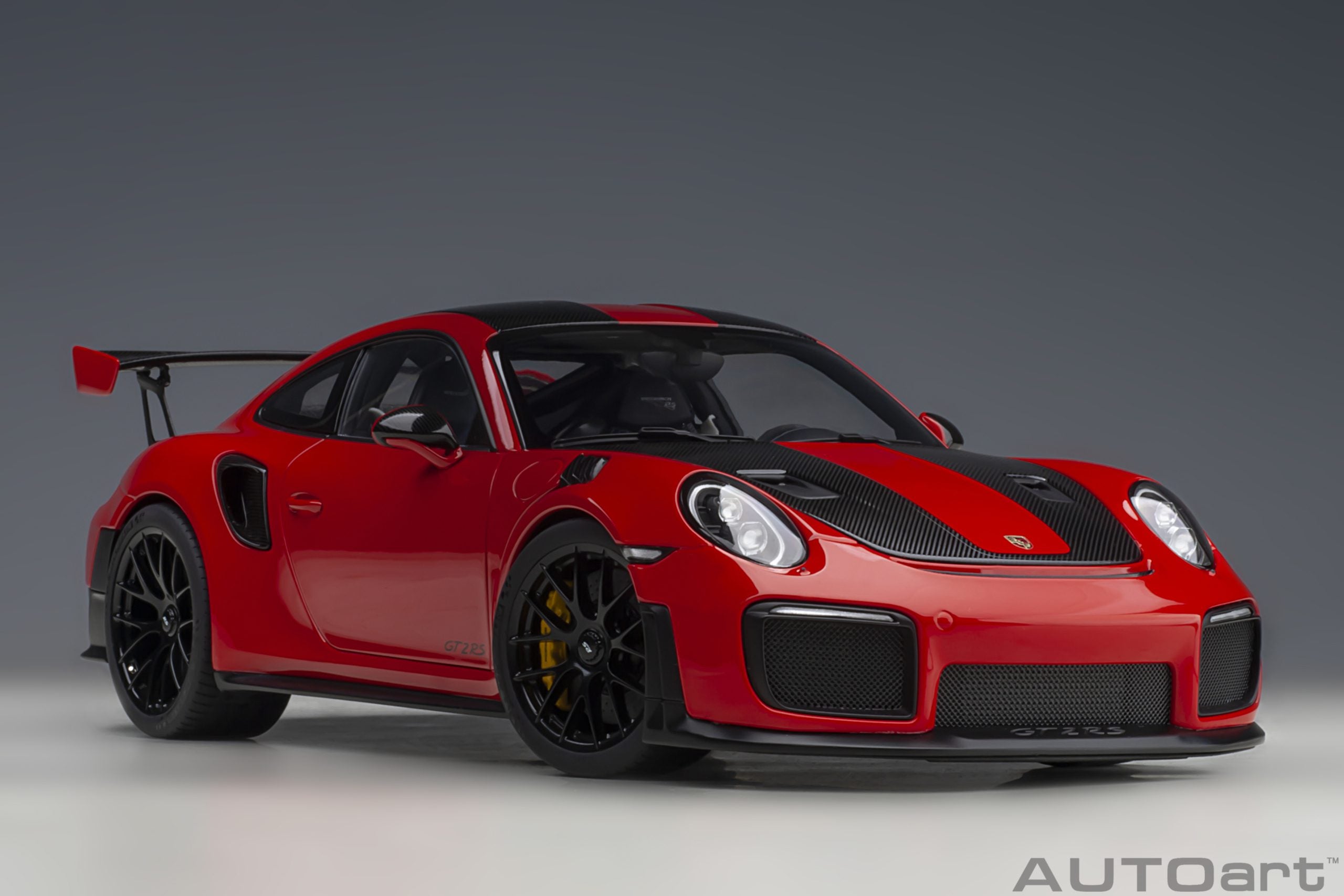 AUTOart 1:18 Porsche 911 (991.2) GT2 RS Weissach Package (Guards Red) 78173