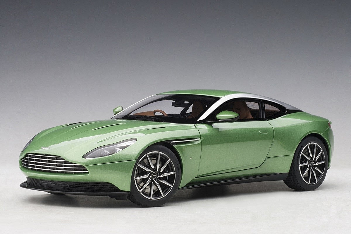 AUTOART 1/18 ASTON MARTIN DB11 (APPLE TREE GREEN) 70269