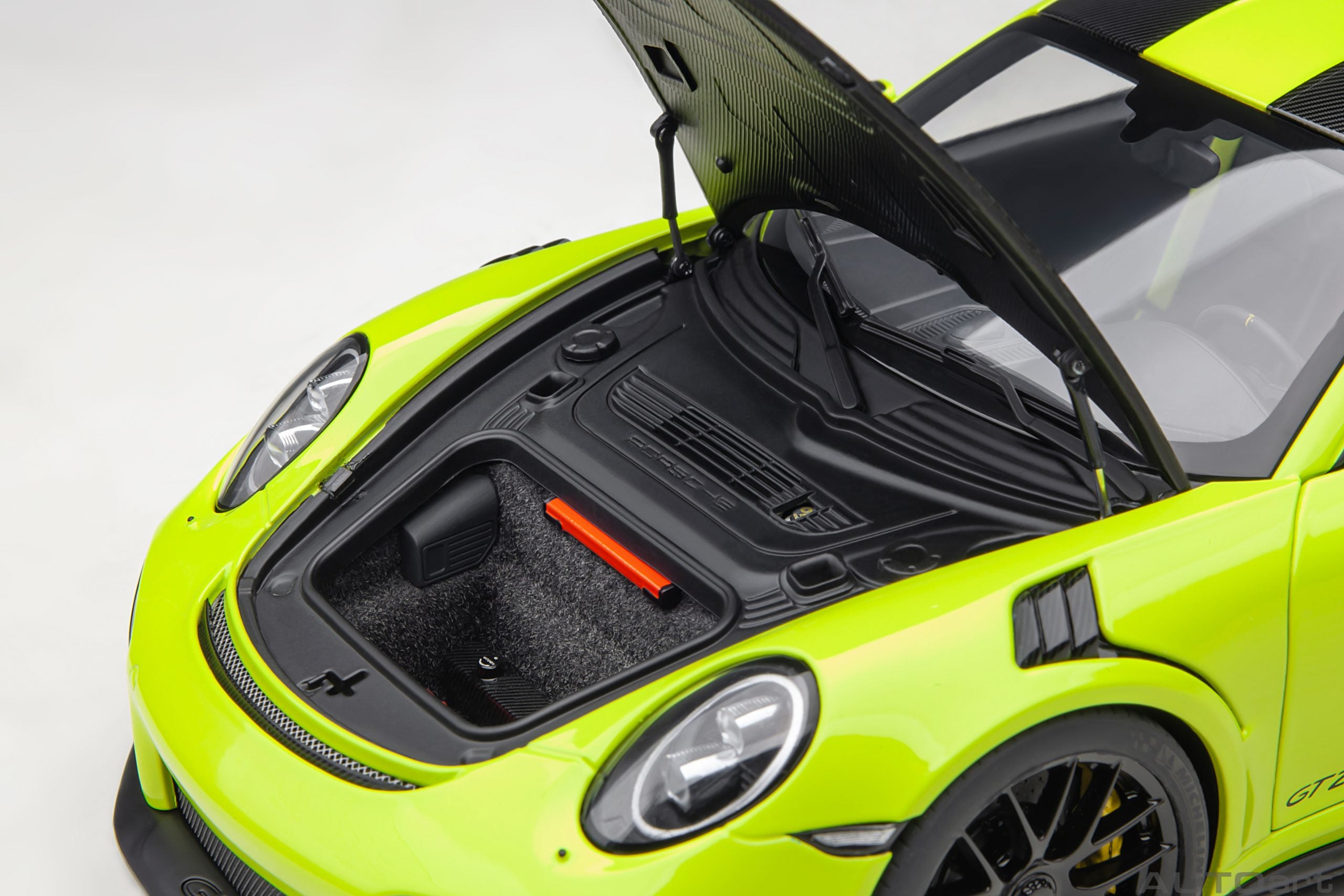 AUTOart 1:18 Porsche 911 (991.2) GT2 RS Weissach Package (Acid Green) 78187