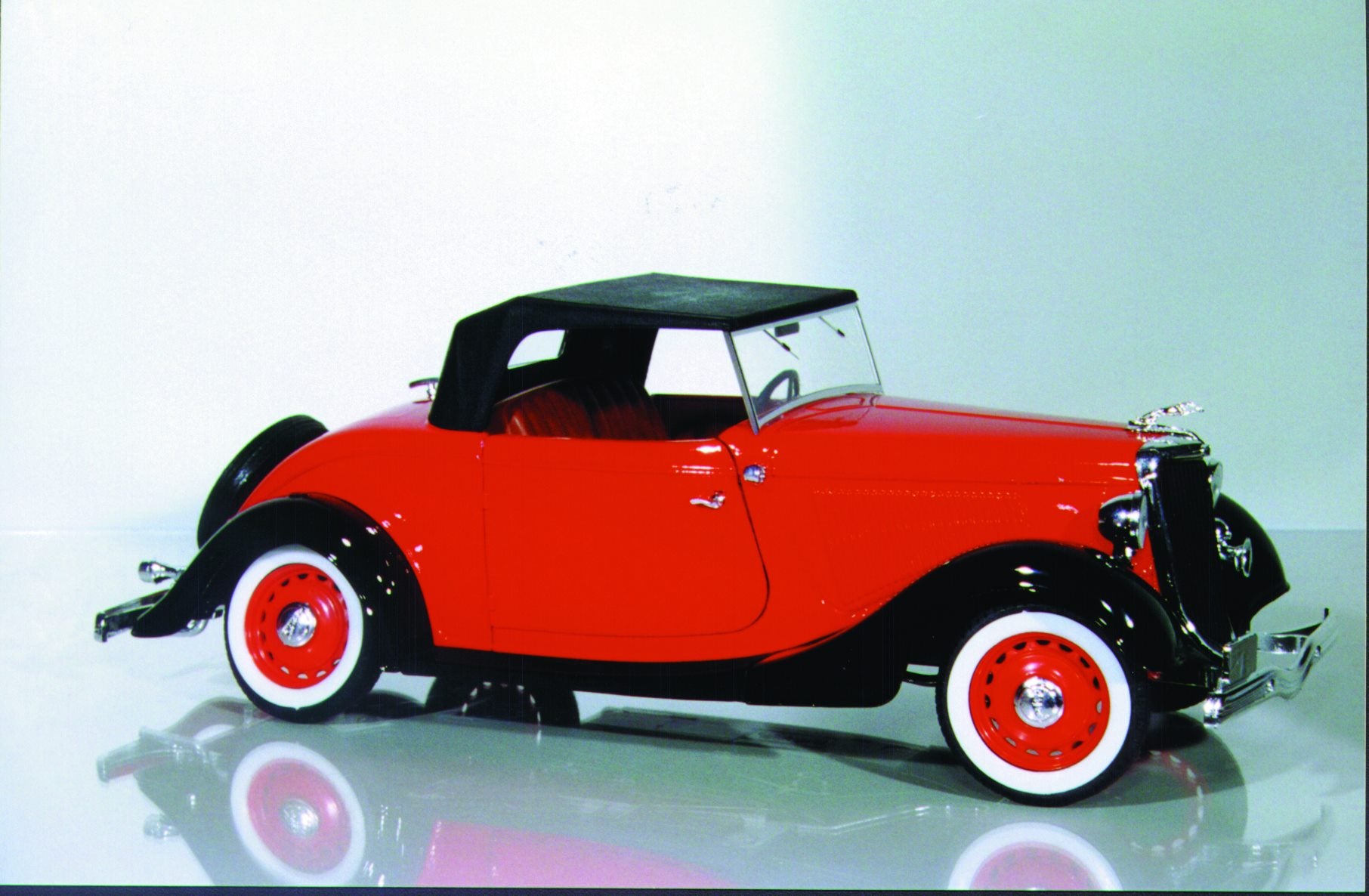 1:18 Solido Ford Roadster '34 Cabrio ST