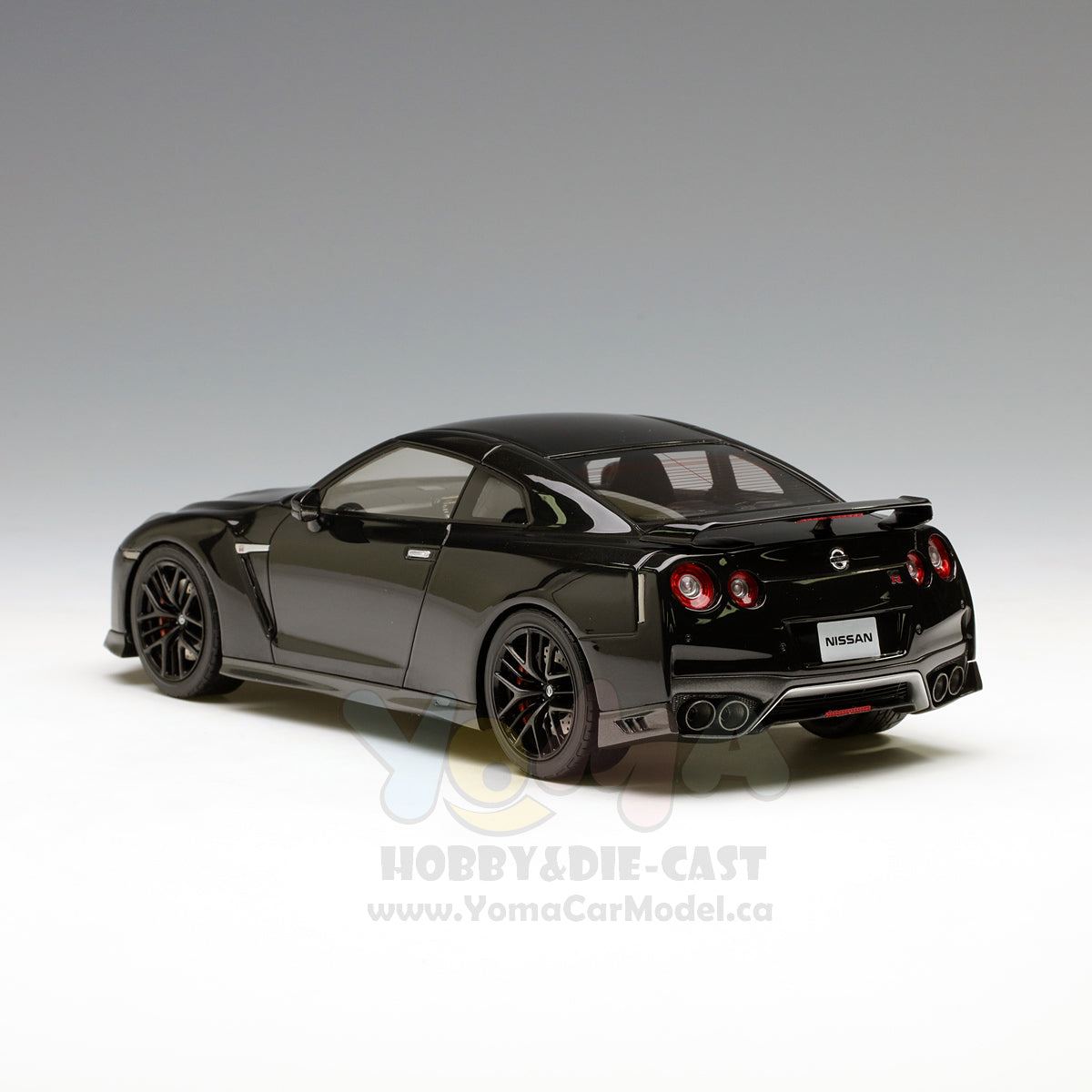 Tarmac Works 1:18 Nissan GT-R R35 2017 Black T11-BK