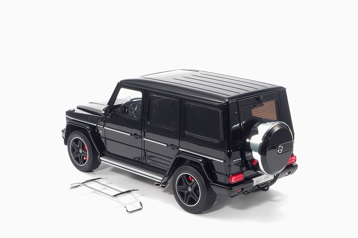 Mercedes-AMG G 63 (W463) 2015 – Black 1:18 by Almost Real