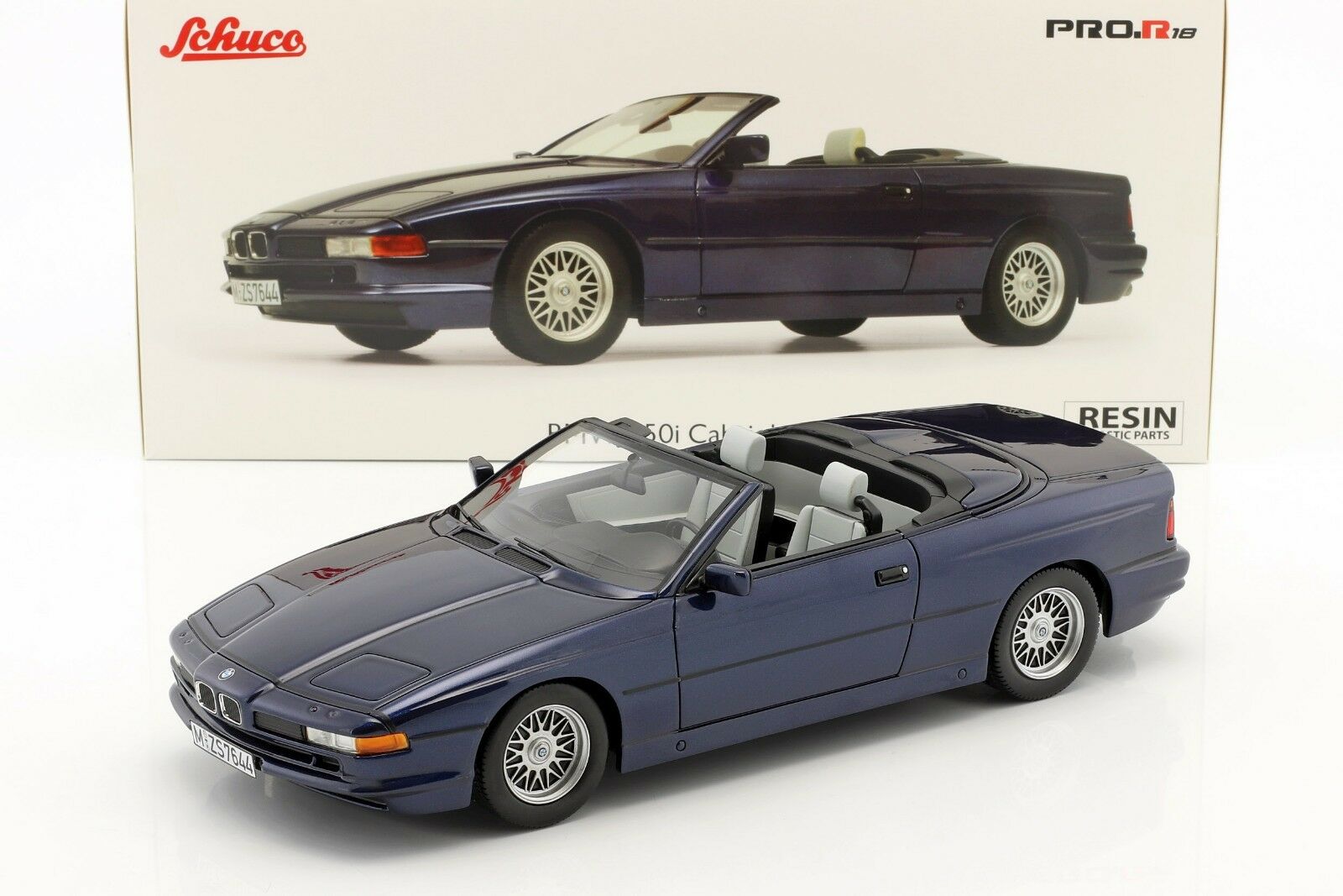 Schuco 1/18 BMW 850i Cabriolet blue 450006900