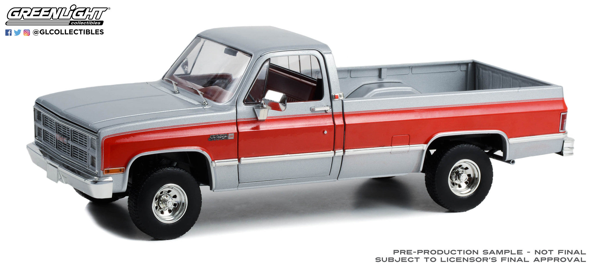 GreenLight 1:18 1984 GMC K-2500 Sierra Grande Wideside - Silver Metallic and Red 13660