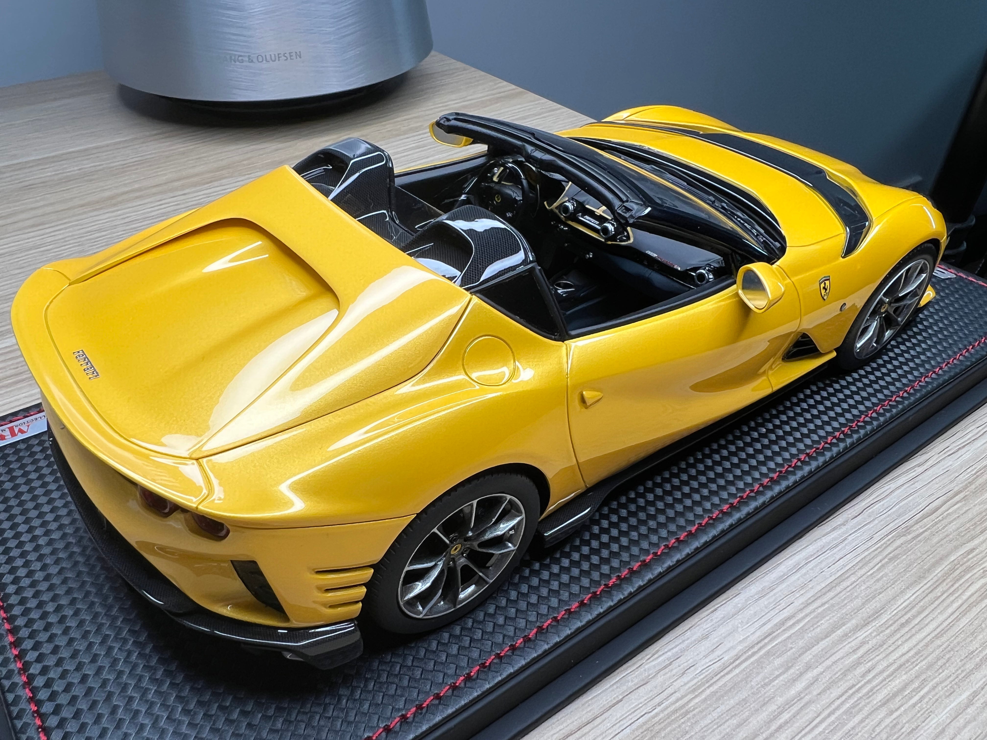 Ferrari 812 Competizione A - Giallo Tristrato - 1:18