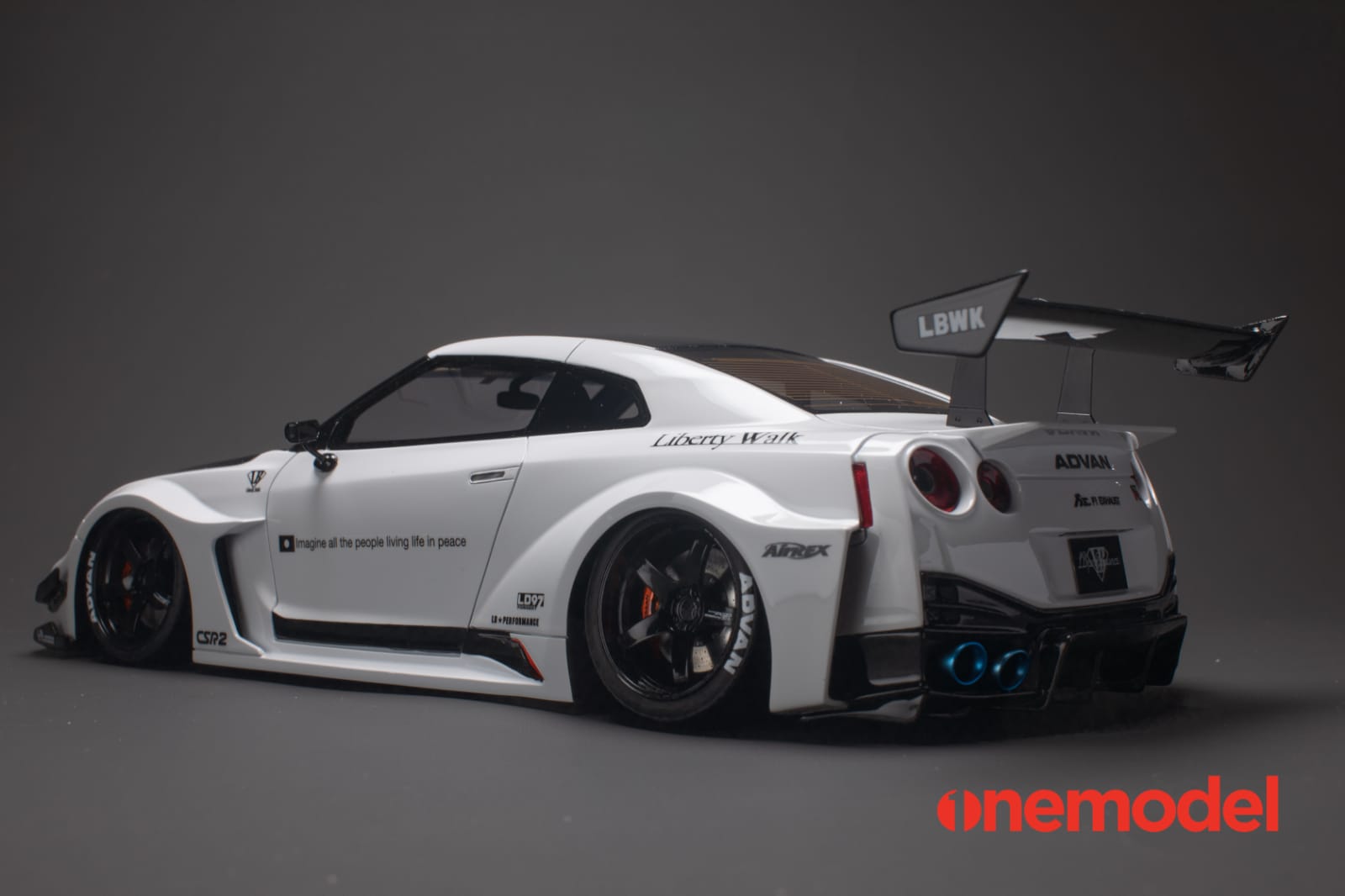 One Model 1:18 Nissan 35GT-RR LBWK Silhouette Works with Carbon Bonnet