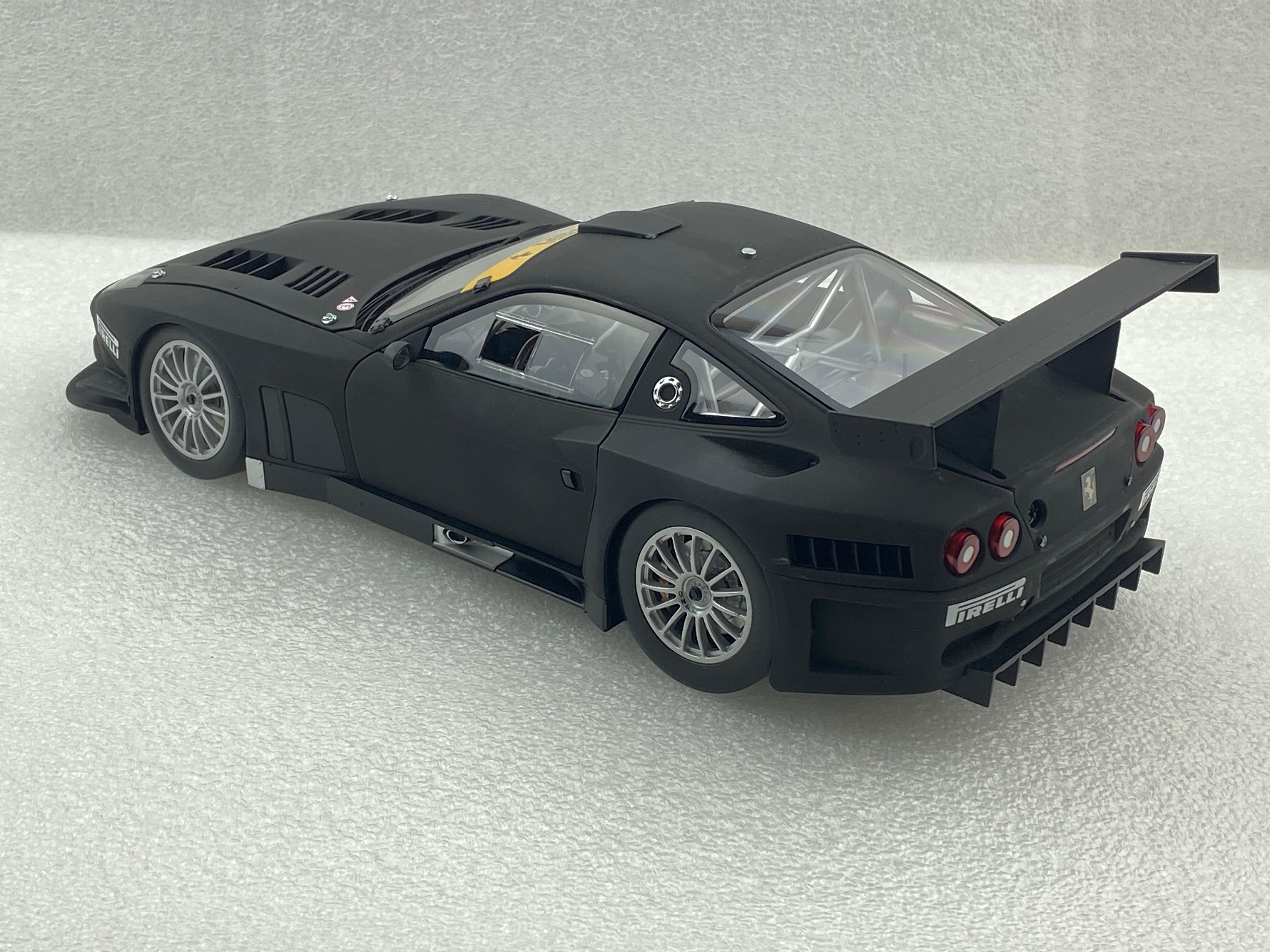 Kyosho 1:18 Ferrari 575 GTC Evoluzione 2005 Matt Black 08392A (Clearance Final Sale)